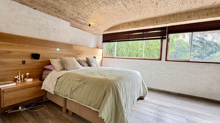 Apartamento en venta en El Poblado, Medellín · foto 8 de 24