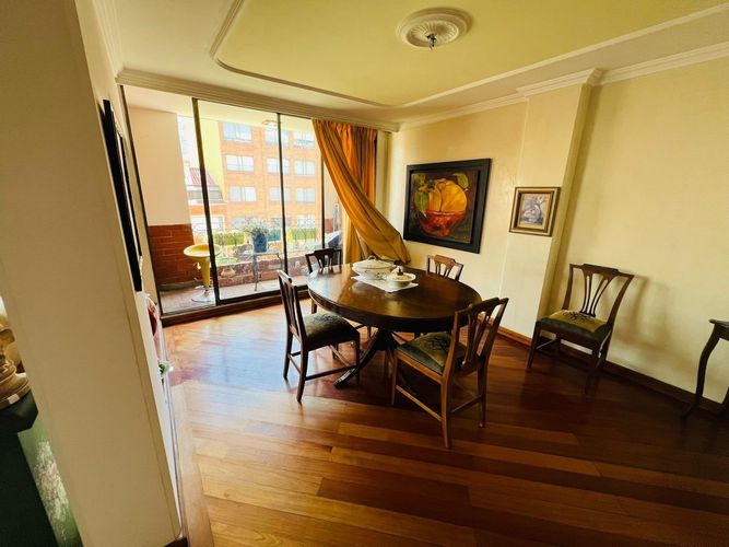 Apartamento de 2 alcobas en venta en Santa Barbara Central, Bogotá, 167 m² · foto 6 de 24