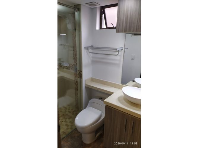 Apartaestudio en venta en Engativá, Bogotá, 49 m² · foto 2 de 19