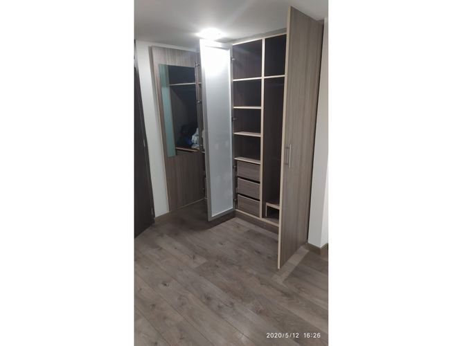 Apartaestudio en venta en Engativá, Bogotá, 49 m² · foto 8 de 19