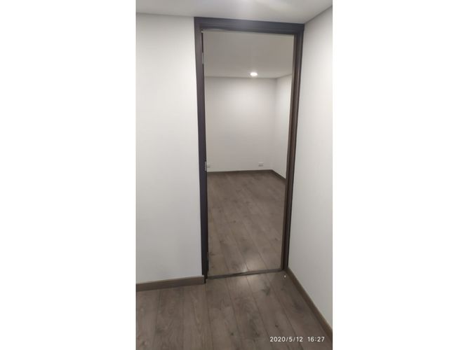 Apartaestudio en venta en Engativá, Bogotá, 49 m² · foto 9 de 19