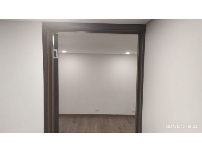Apartaestudio en venta en Engativá, Bogotá, 49 m² · foto 18 de 19