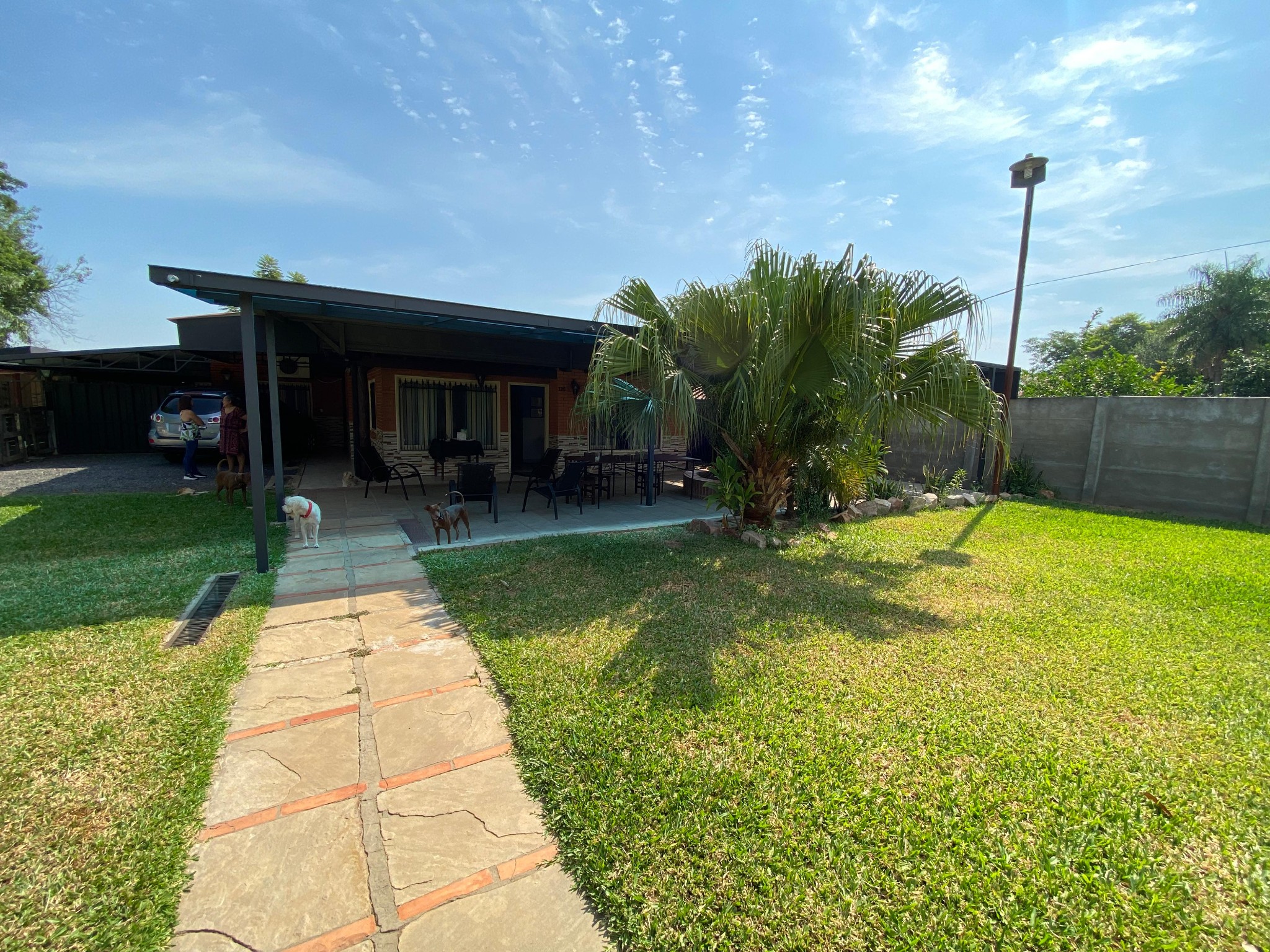 Casa en alquiler en Mariano Roque Alonso — foto 2