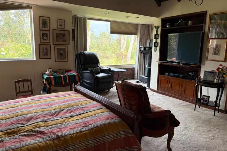 Casa de 5 alcobas en venta en Cota, 400 m² · foto 5 de 19