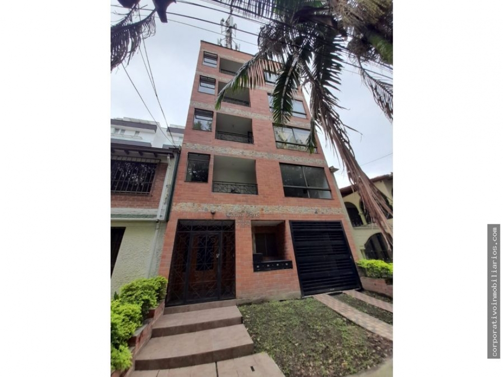 12BR Building in Laureles (709 m²) for Sale - 3