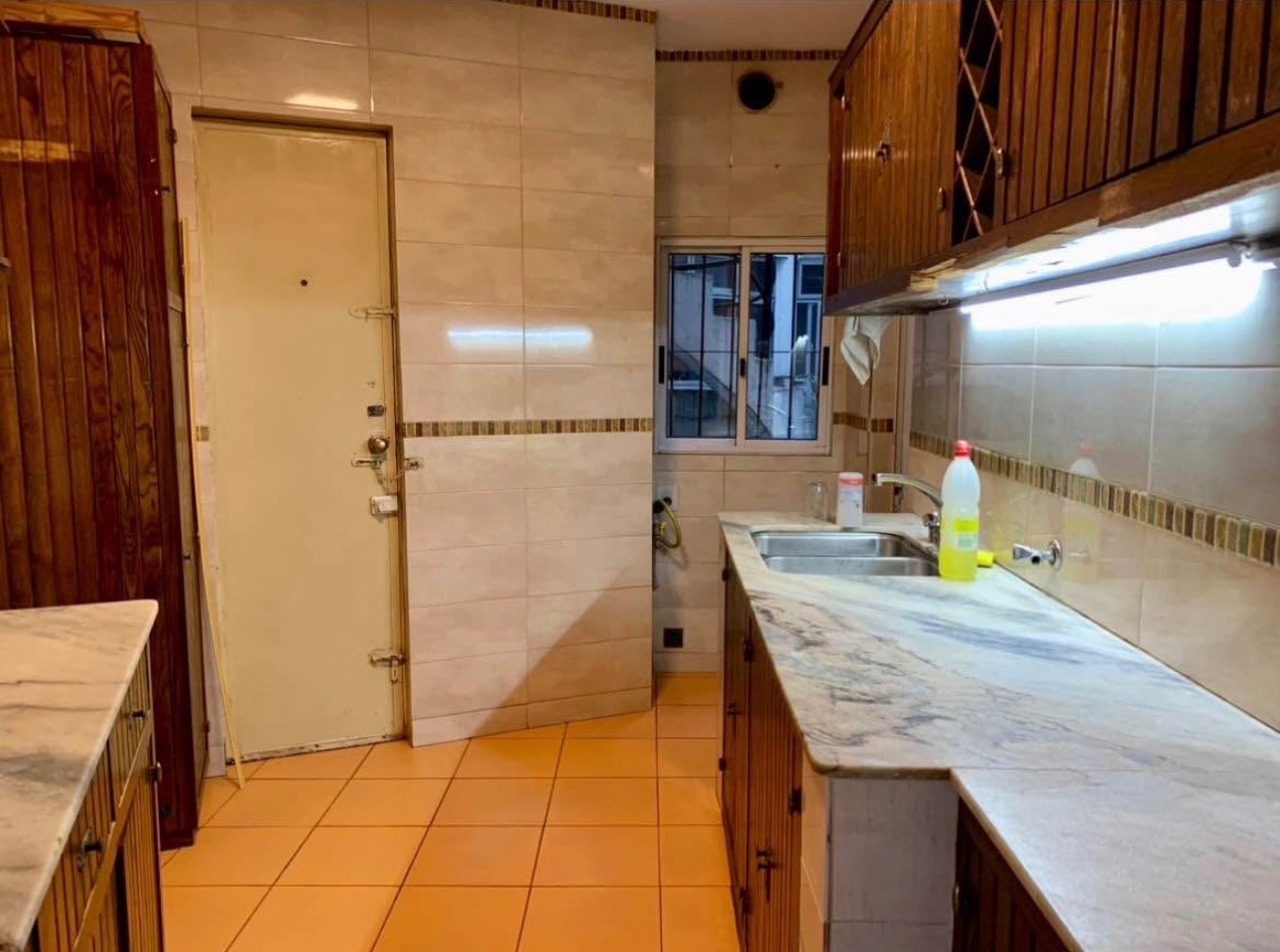 Apartamento de 2 Dormitorios al Frente: 92 m² , Bañado por el Sol y con Vistas Despejadas - Widok 5
