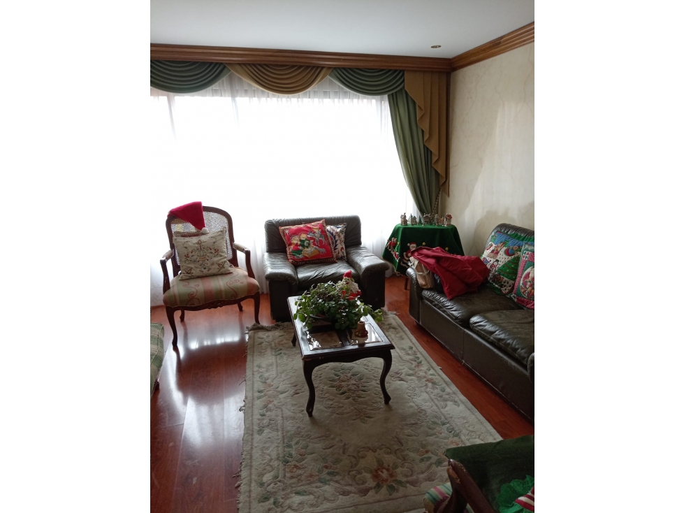 Casa en venta en Cedritos, Bogotá · foto 8 de 24