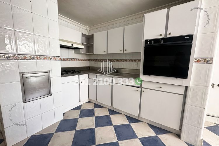 Apartamento de 3 alcobas en arriendo en Laureles, Medellín, 165 m² · foto 7 de 24