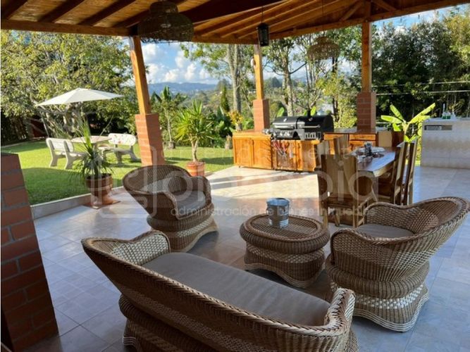 Casa de 4 alcobas en venta en La Laja, Rionegro, 200 m² · foto 13 de 24