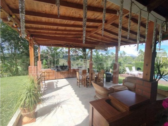 Casa de 4 alcobas en venta en La Laja, Rionegro, 200 m² · foto 14 de 24