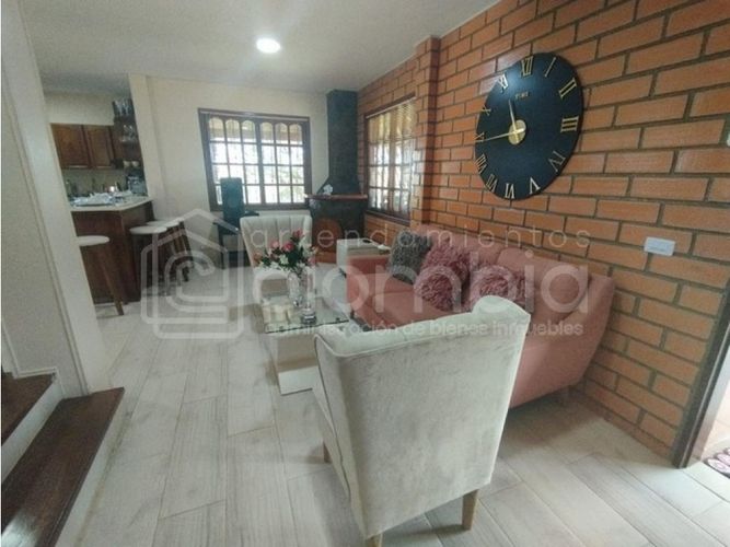 Casa de 4 alcobas en venta en La Laja, Rionegro, 200 m² · foto 16 de 24