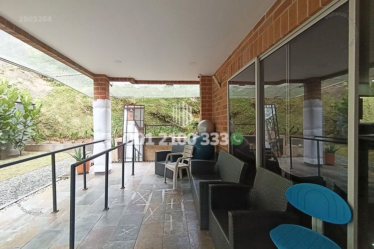 Casa de 5 alcobas en venta en La Doctora, Sabaneta, 470 m² · foto 5 de 24