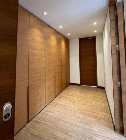 Apartamento en venta en Santa Barbara, Bogotá · foto 11 de 13