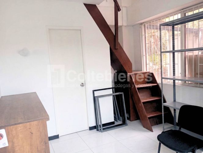 Local en arriendo en Colombia, Medellín, 24 m² · foto 2 de 6
