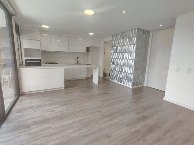 Apartamento de 2 alcobas en venta en Lalinde, Medellín, 95 m² · foto 6 de 16