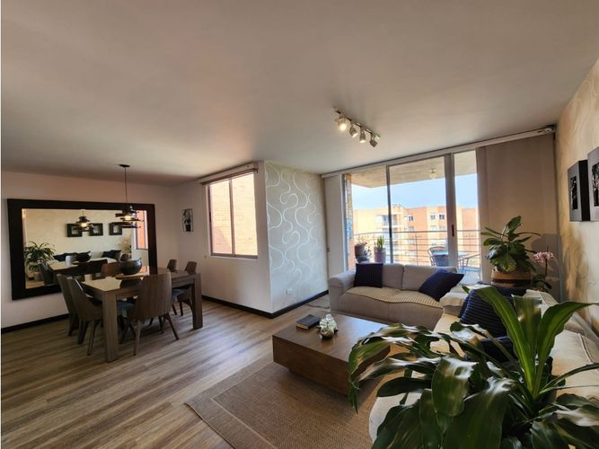 Apartamento de 3 alcobas en venta en Condominio Campestre Alhambra, Madrid, 100 m² · foto 2 de 24