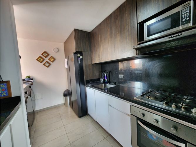 Apartamento de 3 alcobas en venta en Condominio Campestre Alhambra, Madrid, 100 m² · foto 8 de 24