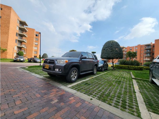 Apartamento de 3 alcobas en venta en Condominio Campestre Alhambra, Madrid, 100 m² · foto 19 de 24