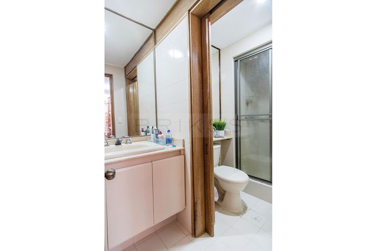 Apartamento de 3 alcobas en venta en La Carolina, Bogotá, 163 m² · foto 13 de 18