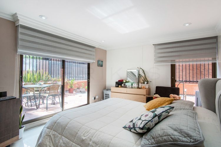 Apartamento de 3 alcobas en venta en La Carolina, Bogotá, 163 m² · foto 15 de 18