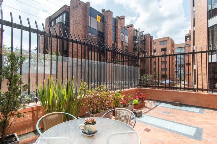 Apartamento de 3 alcobas en venta en La Carolina, Bogotá, 163 m² · foto 16 de 18