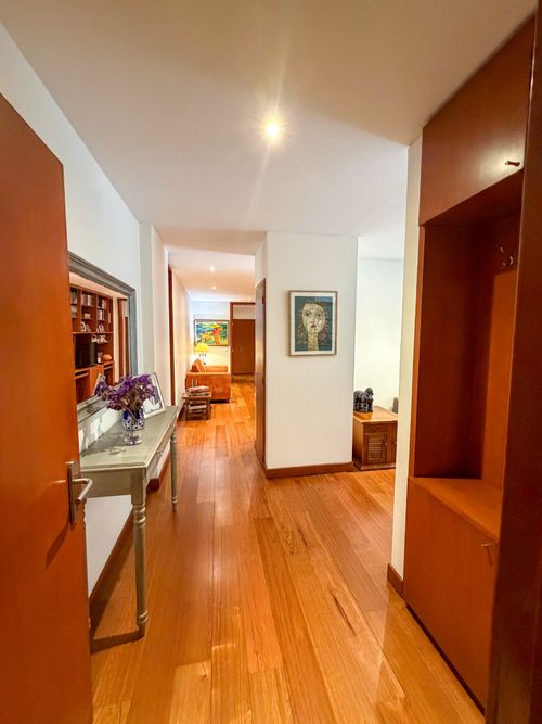 Apartamento de 4 alcobas en venta en Chico Norte, Bogotá, 291 m² · foto 17 de 20