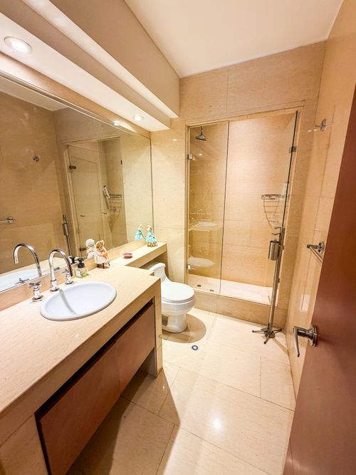 Apartamento de 4 alcobas en venta en Chico Norte, Bogotá, 291 m² · foto 13 de 20