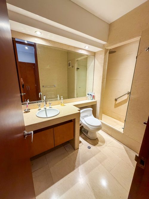 Apartamento de 4 alcobas en venta en Chico Norte, Bogotá, 291 m² · foto 14 de 20