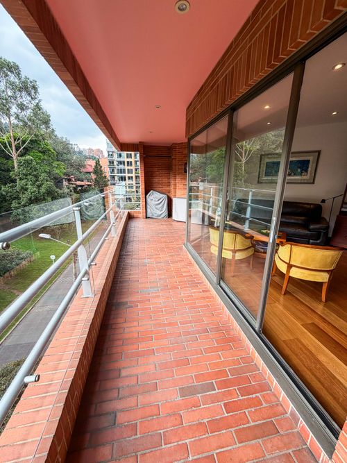 Apartamento de 4 alcobas en venta en Chico Norte, Bogotá, 291 m² · foto 5 de 20