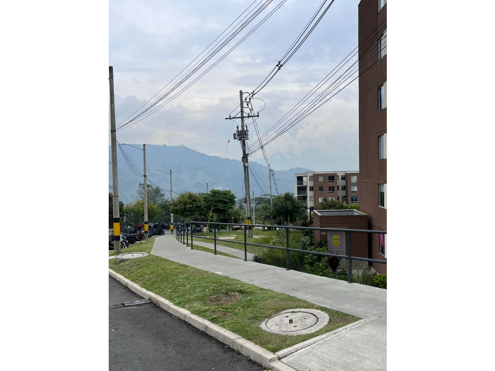 Apartamento en venta en San Antonio De Prado, Medellín · foto 18 de 23