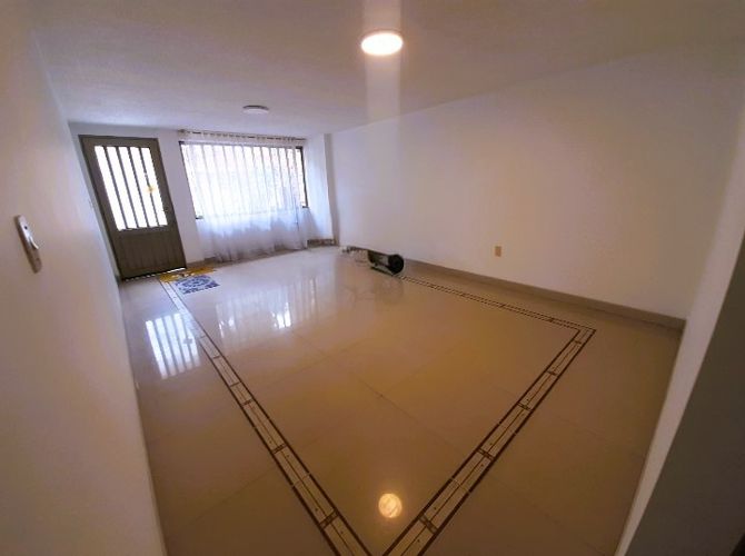 Casa de 8 alcobas en venta en San Cristobal Norte, Bogotá, 296 m² · foto 8 de 20