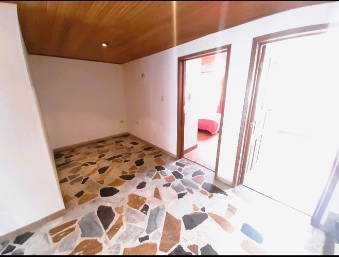 Casa de 8 alcobas en venta en San Cristobal Norte, Bogotá, 296 m² · foto 11 de 20