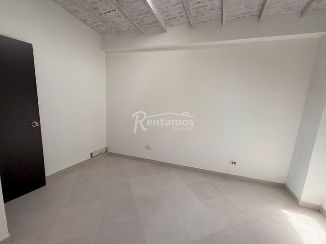Edificio en arriendo en Manila, Medellín, 870 m² · foto 8 de 24
