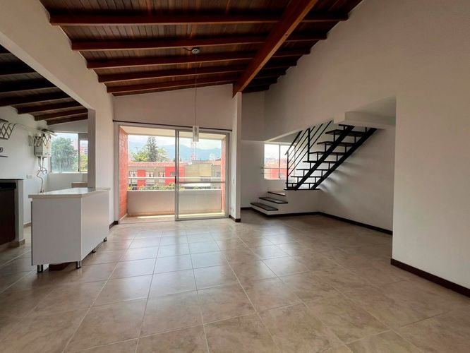 Apartamento de 3 alcobas en arriendo en Cumbres, Envigado, 128 m² · foto 3 de 16
