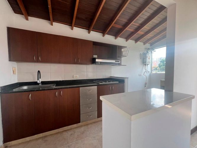 Apartamento de 3 alcobas en arriendo en Cumbres, Envigado, 128 m² · foto 7 de 16