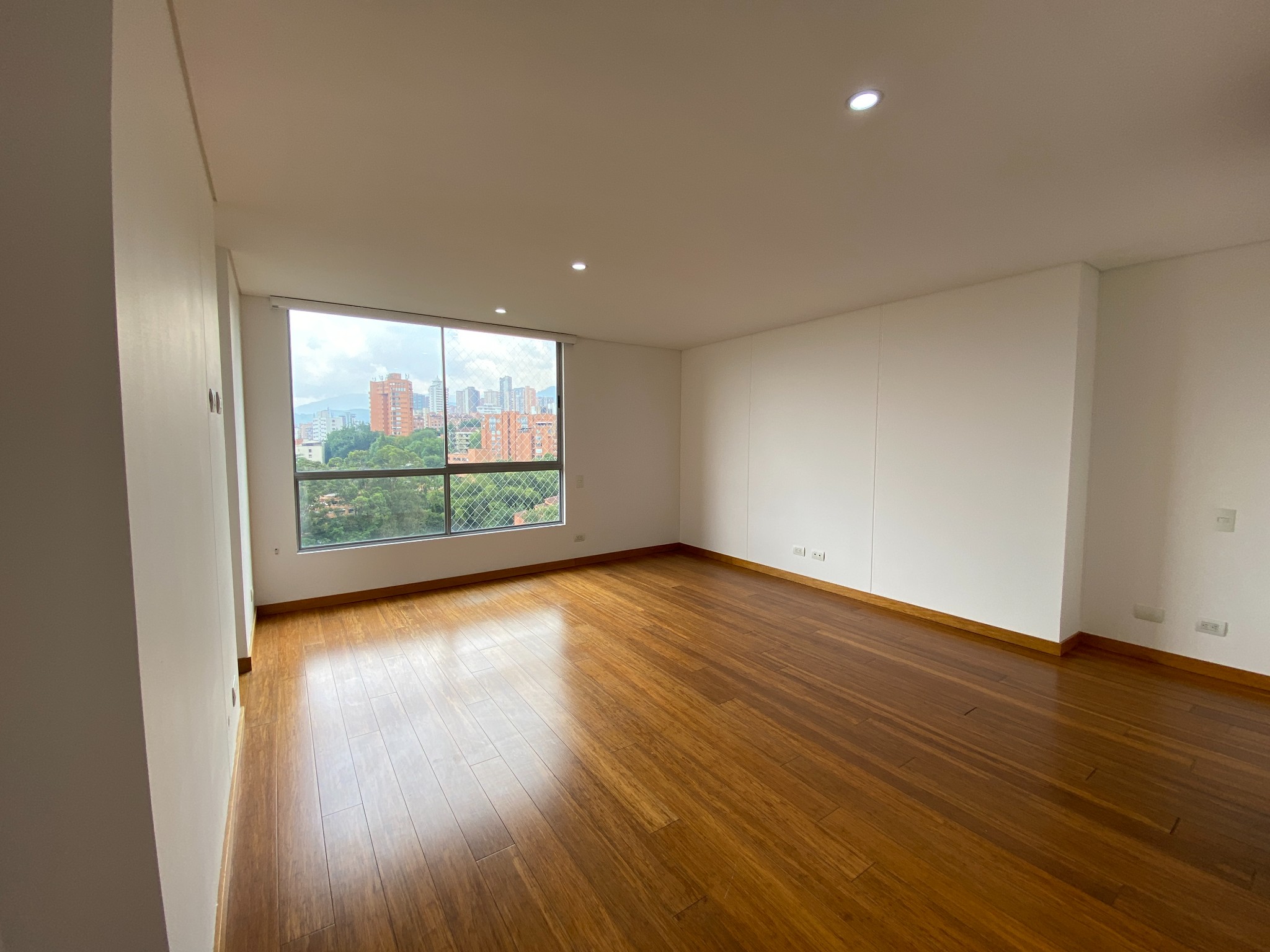 Apartamento en venta en Loma Benedictinos, Envigado · foto 6 de 24