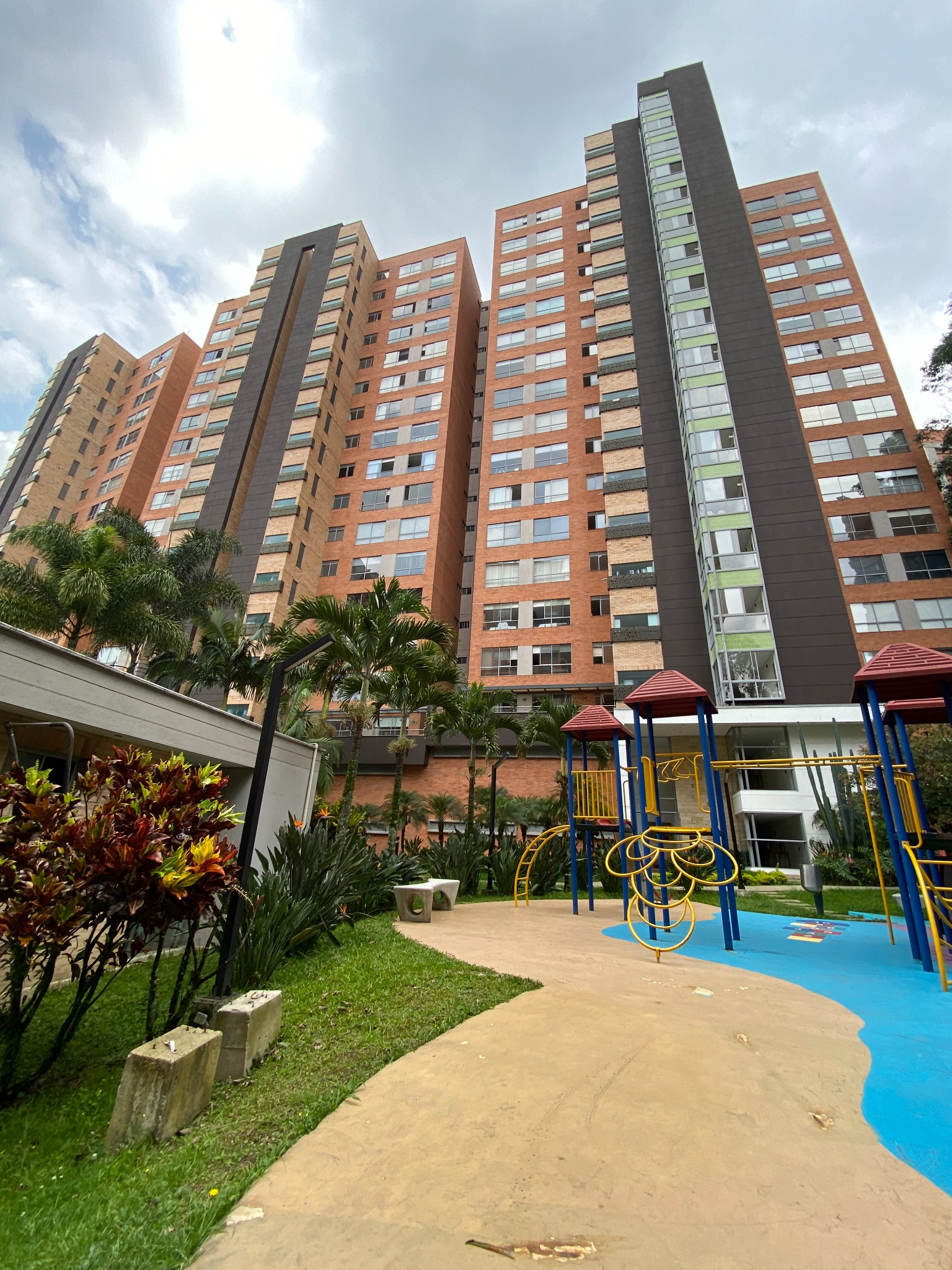 Apartamento en venta en Loma Benedictinos, Envigado · foto 22 de 24