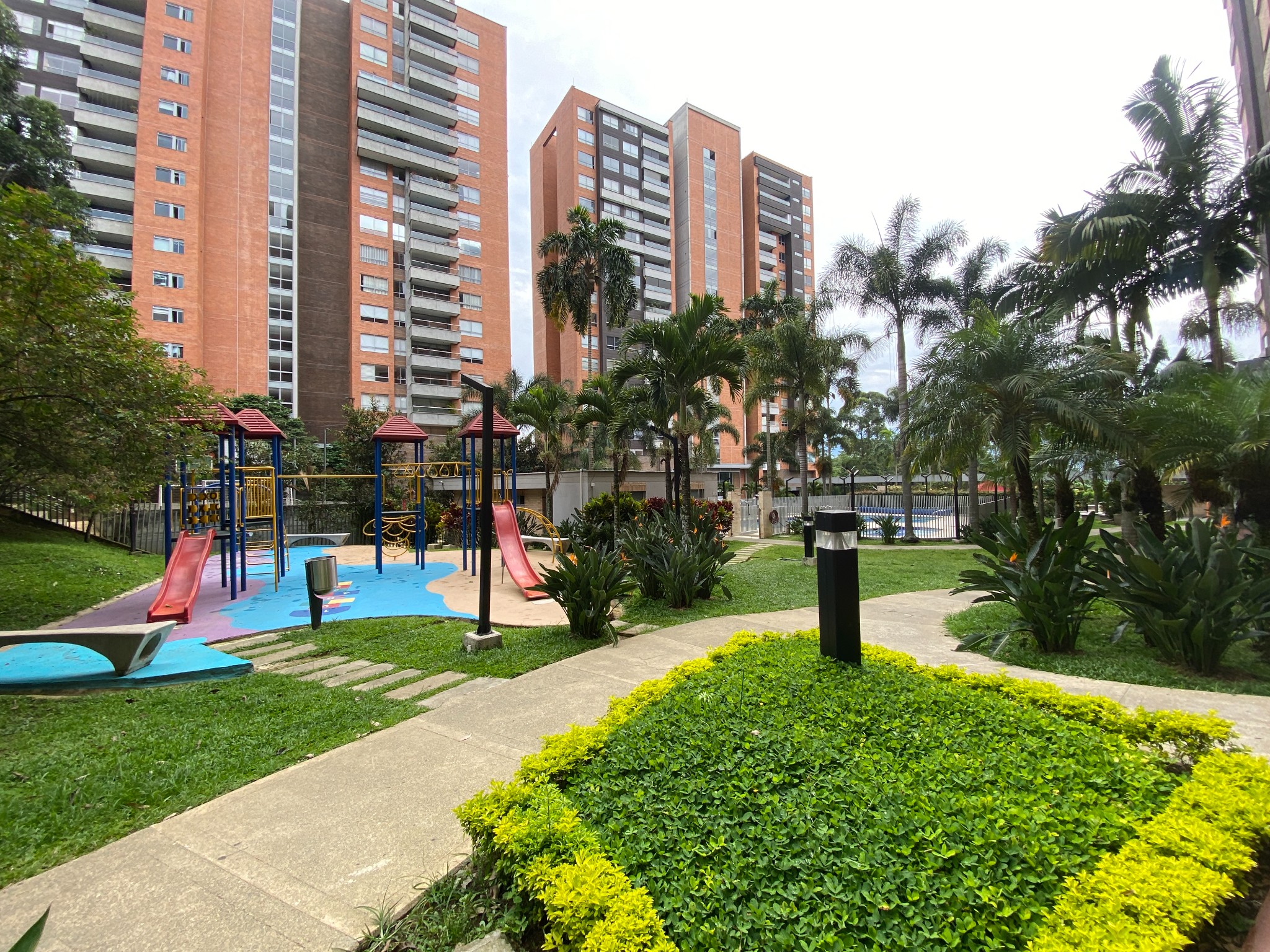 Apartamento en venta en Loma Benedictinos, Envigado · foto 24 de 24