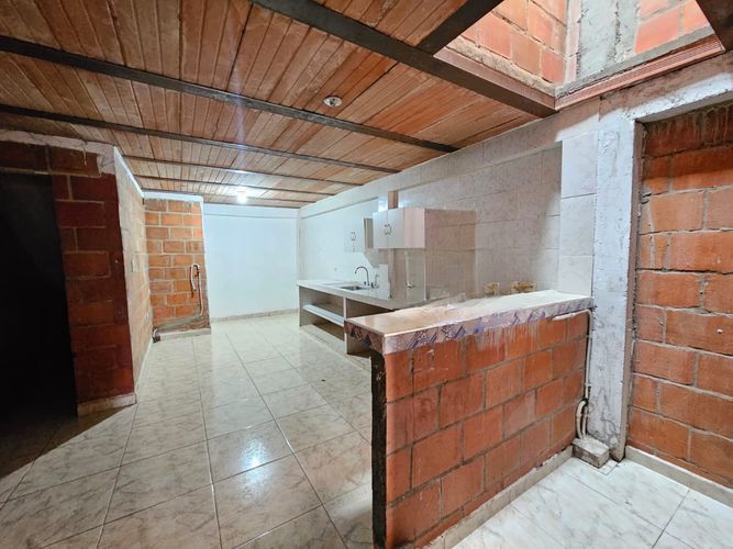 Casa de 3 alcobas en venta en Villagorgona, Candelaria, 70 m² · foto 7 de 19