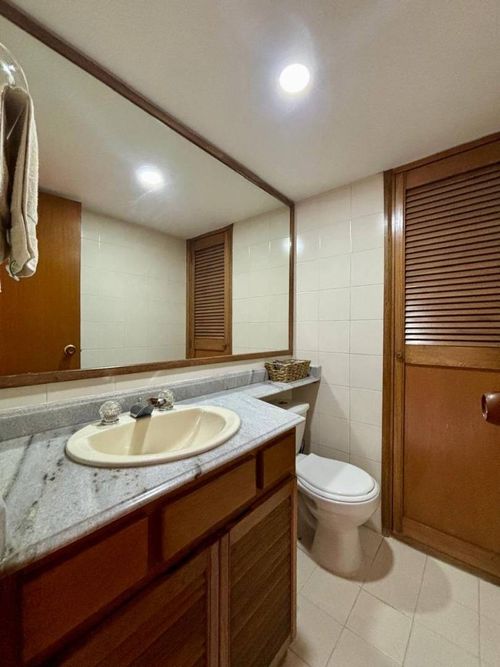 Apartamento de 3 alcobas en arriendo en Las Lomas, Medellín, 136 m² · foto 8 de 19