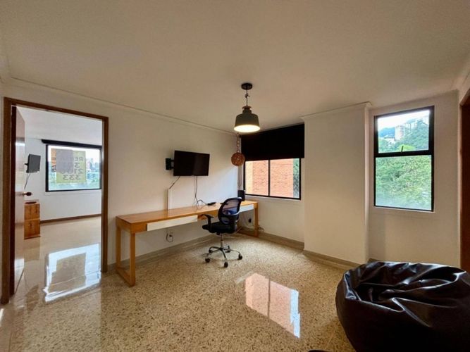 Apartamento de 3 alcobas en arriendo en Las Lomas, Medellín, 136 m² · foto 9 de 19