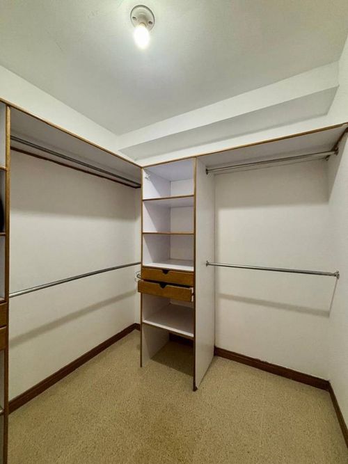 Apartamento de 3 alcobas en arriendo en Las Lomas, Medellín, 136 m² · foto 12 de 19