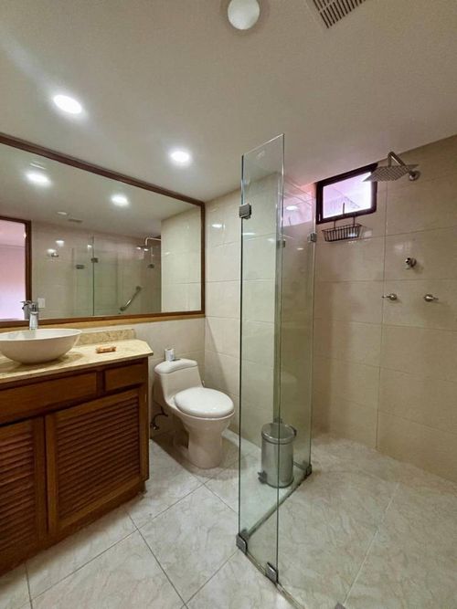 Apartamento de 3 alcobas en arriendo en Las Lomas, Medellín, 136 m² · foto 13 de 19