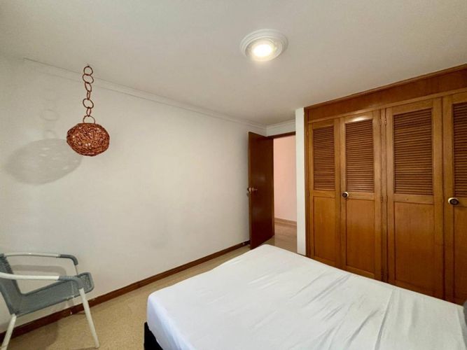 Apartamento de 3 alcobas en arriendo en Las Lomas, Medellín, 136 m² · foto 18 de 19