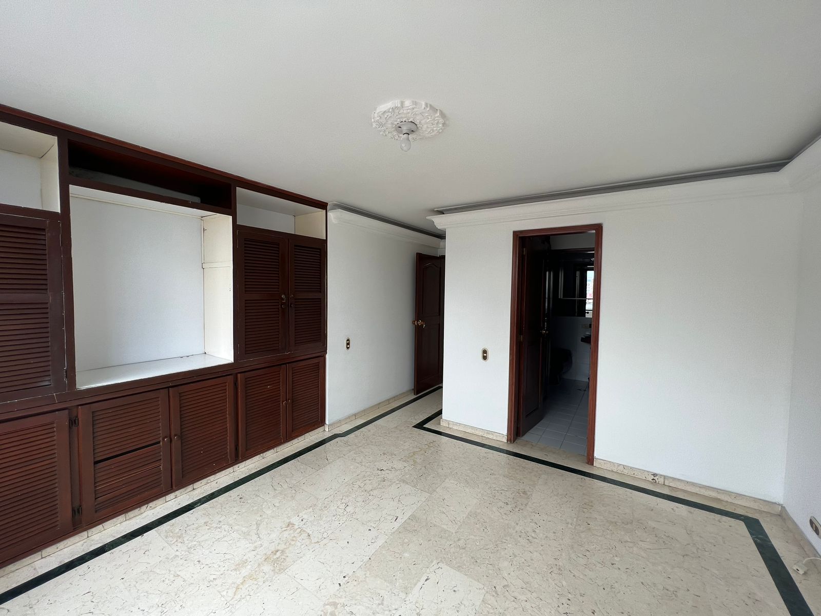 Apartamento en venta en Centro, Pereira · foto 6 de 11