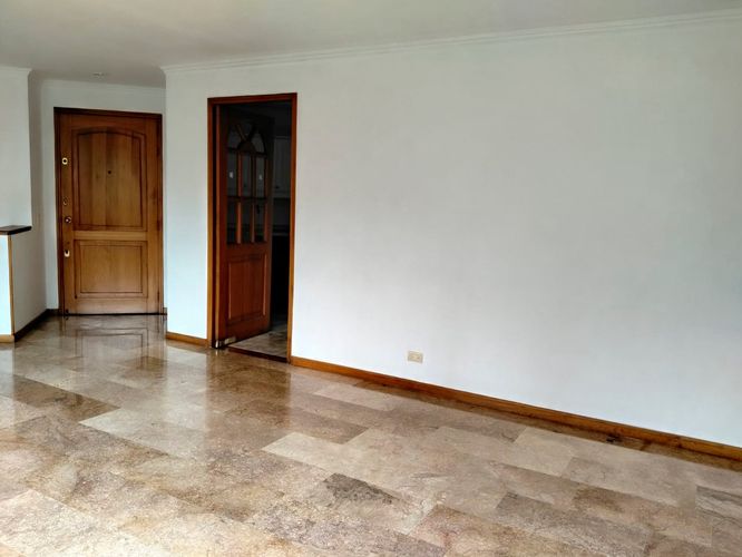 Apartamento de 3 alcobas en venta en El Poblado, Medellín, 123 m² · foto 9 de 19