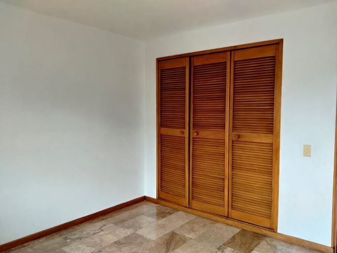 Apartamento de 3 alcobas en venta en El Poblado, Medellín, 123 m² · foto 11 de 19