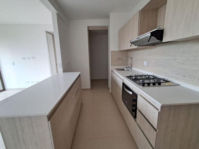 Apartamento de 2 alcobas en arriendo en Rionegro, 66 m² · foto 2 de 11