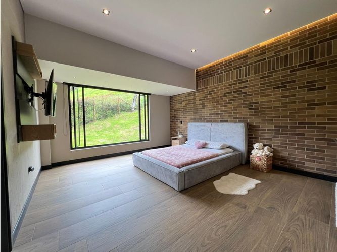 Casa de 4 alcobas en venta en San Miguel, La Ceja, 345 m² · foto 14 de 15
