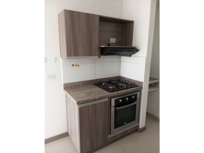 Apartamento de 3 alcobas en venta en Lagos De La Doctora, Sabaneta, 81 m² · foto 4 de 17